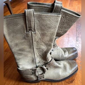 Vintage Frye Harness Boot in Khaki 9 1/2